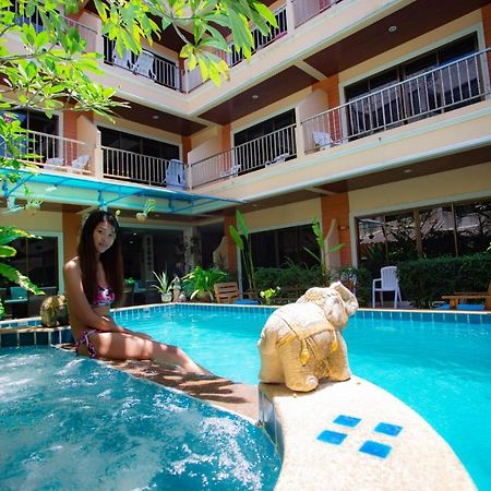 Seven Seas Hotel Patong Buitenkant foto