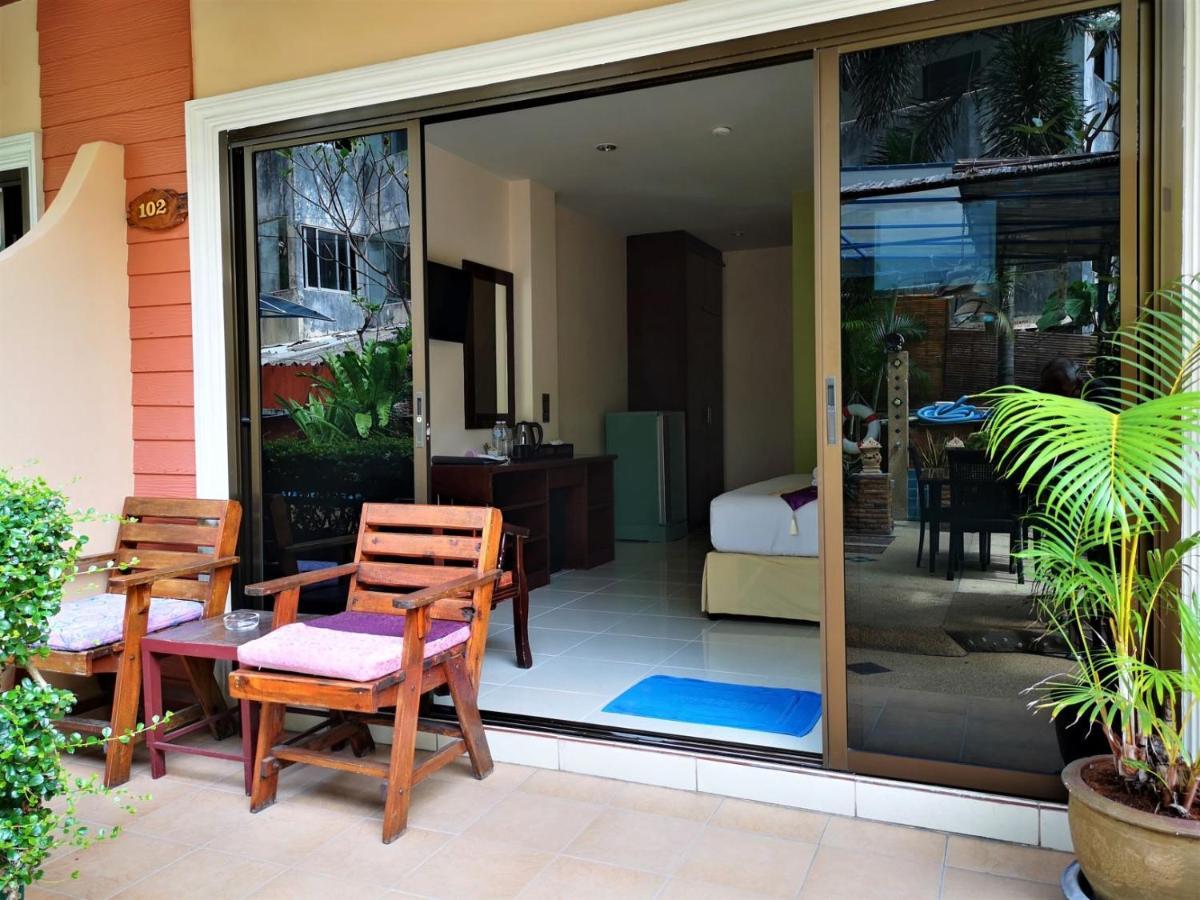 Seven Seas Hotel Patong Buitenkant foto