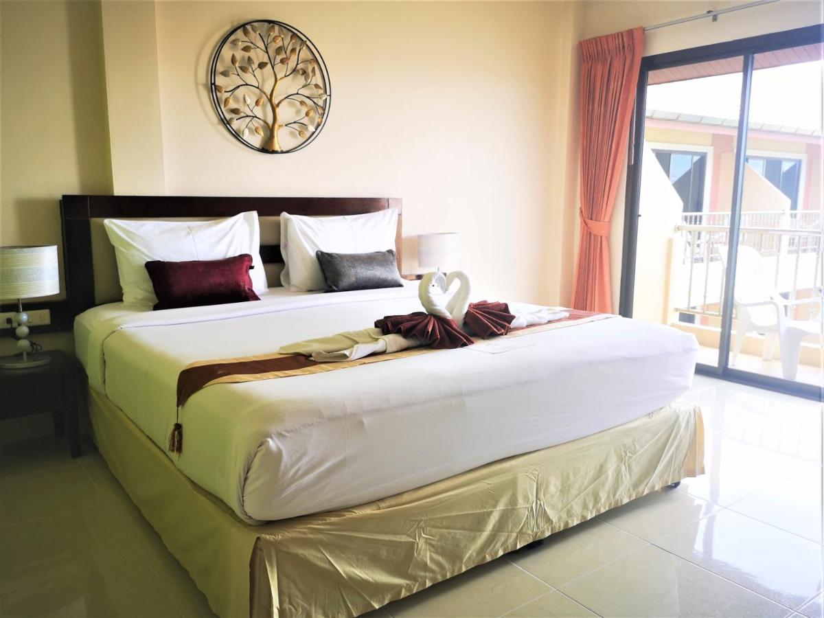 Seven Seas Hotel Patong Buitenkant foto