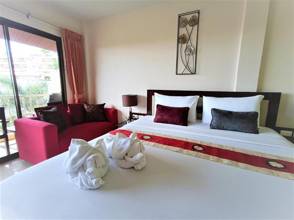 Seven Seas Hotel Patong Buitenkant foto