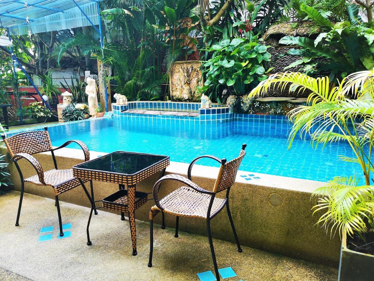 Seven Seas Hotel Patong Buitenkant foto