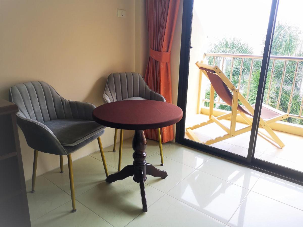 Seven Seas Hotel Patong Buitenkant foto